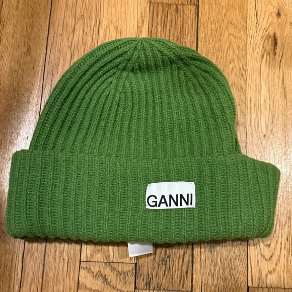 GANNI Vibrant Green Knit Beanie - Picture 2 of 4